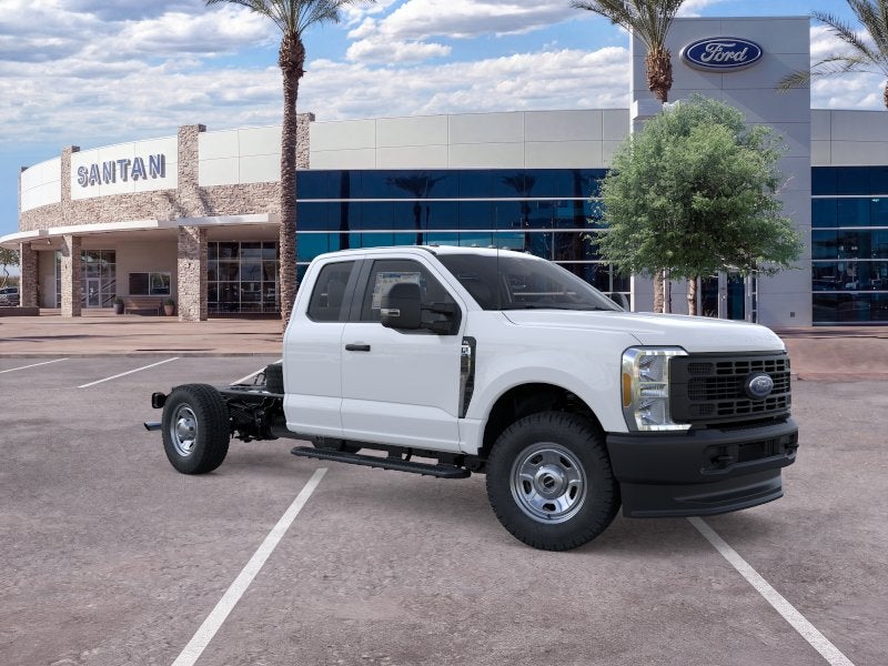 2026 Ford Chassis Cab F-350® XL