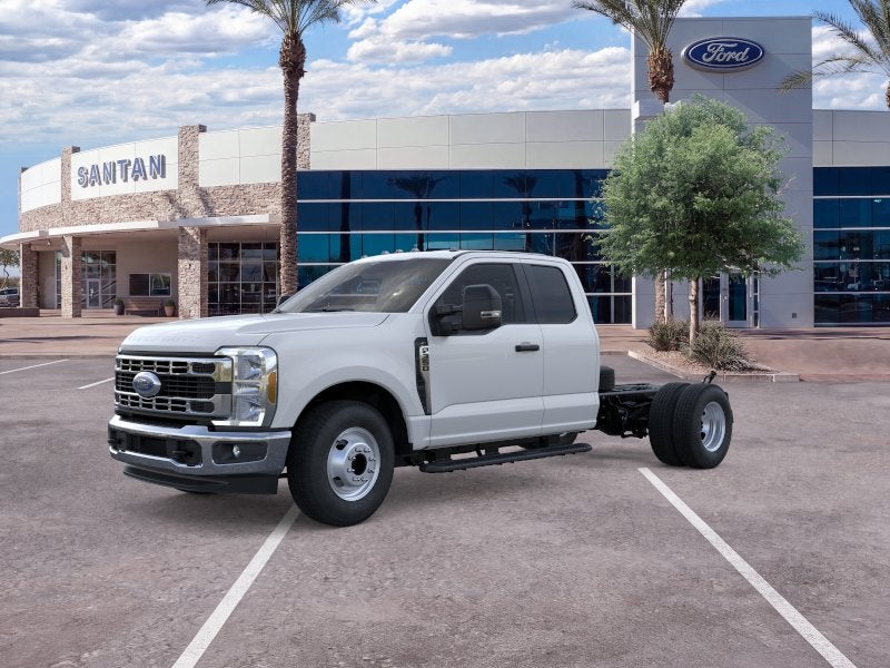 2026 Ford Chassis Cab F-350® XLT