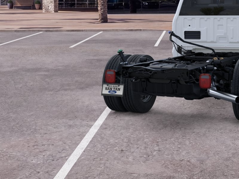 2025 Ford Chassis Cab F-600® XL