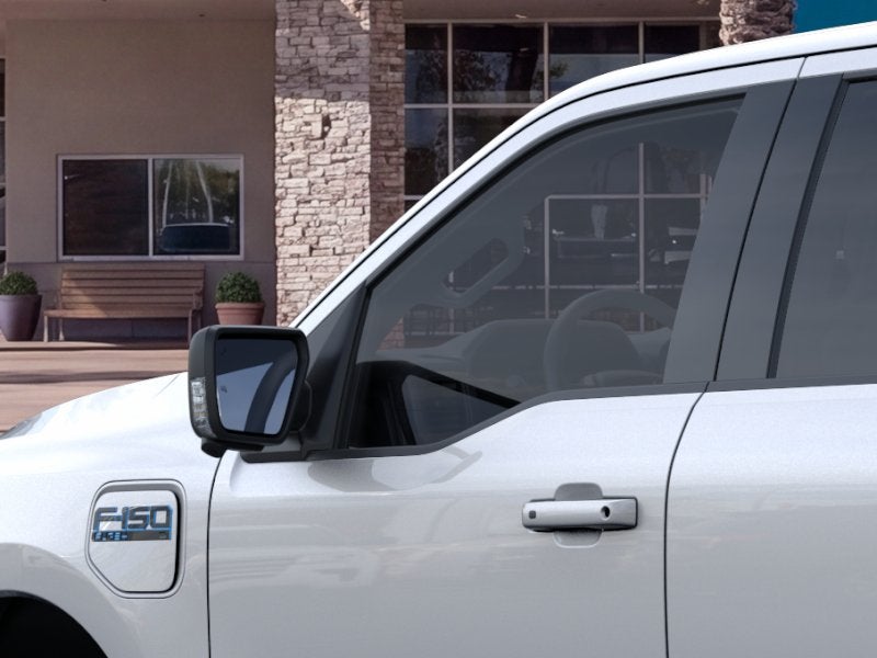 2025 Ford F-150 Lightning FLASH 4WD SUPERCREW 5.5