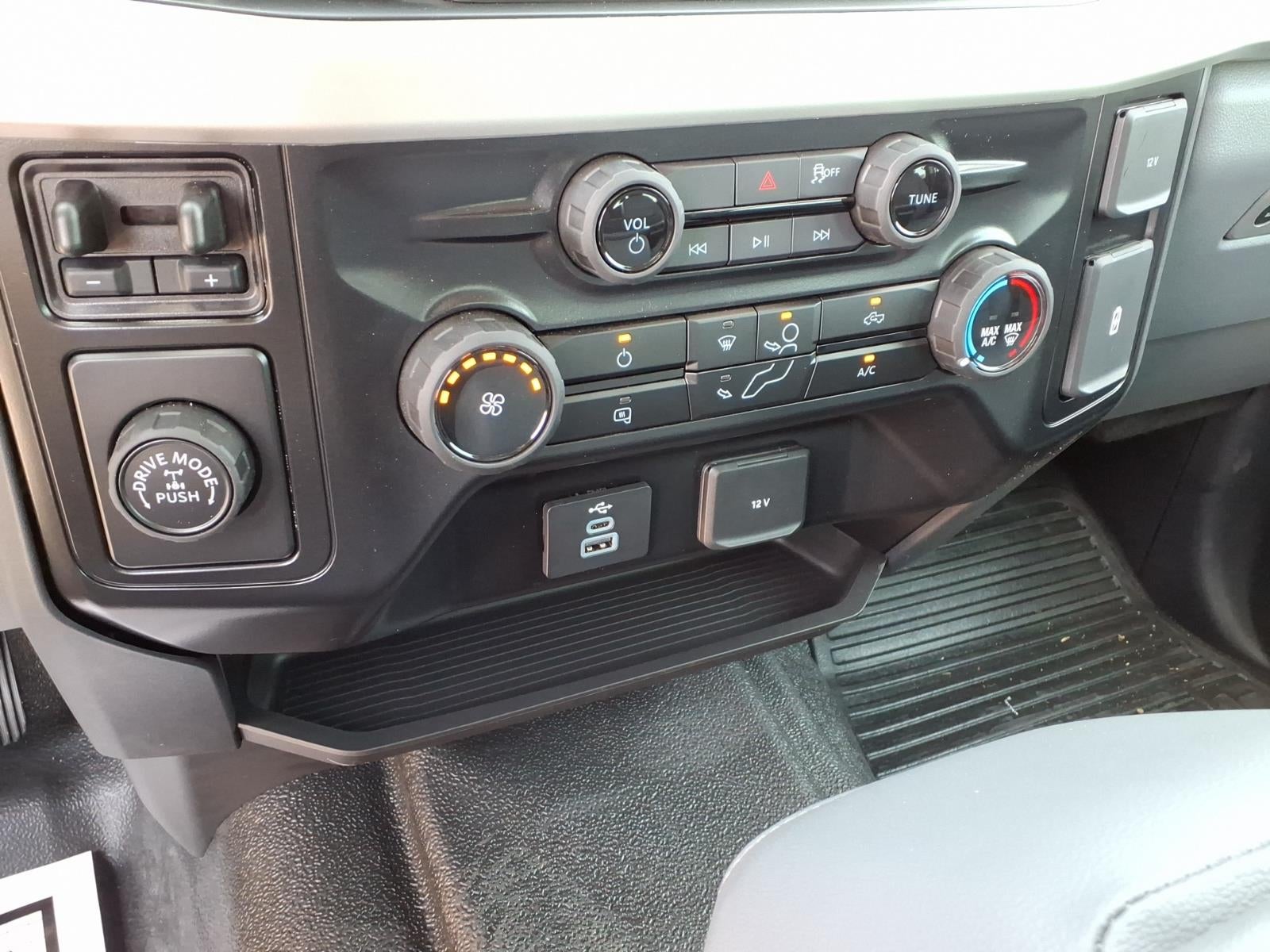 2026 Ford F-250 Super Duty XL 2WD CREW CAB 8 BOX