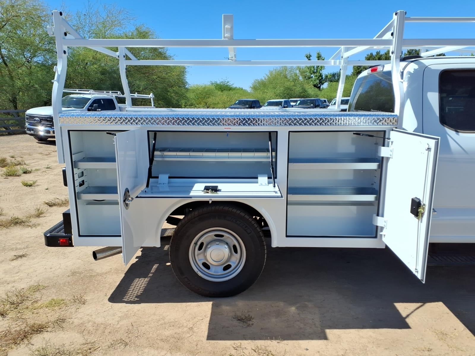 2025 Ford F-250 Super Duty XL 2WD SUPERCAB 8 BOX
