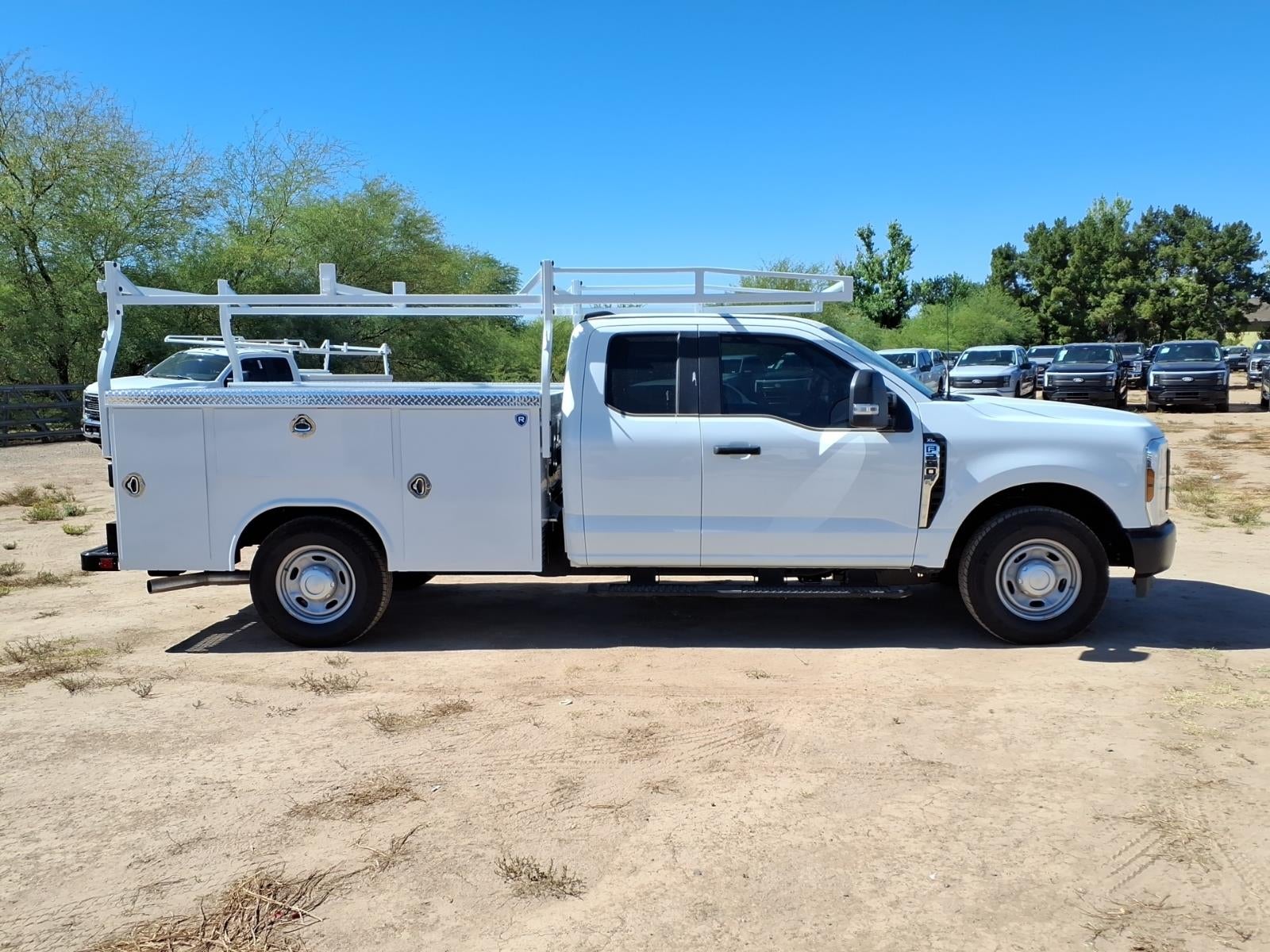 2025 Ford F-250 Super Duty XL 2WD SUPERCAB 8 BOX