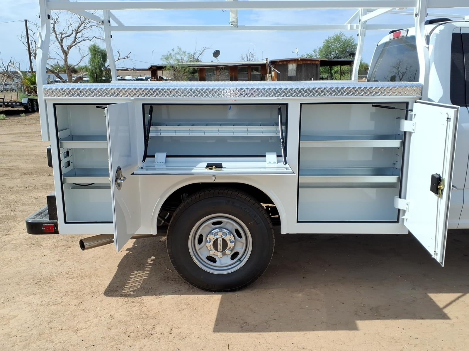 2026 Ford F-250 Super Duty XL 2WD REG CAB 8 BOX