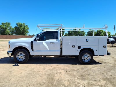 2027 Ford F-250 Super Duty XL 2WD REG CAB 8 BOX