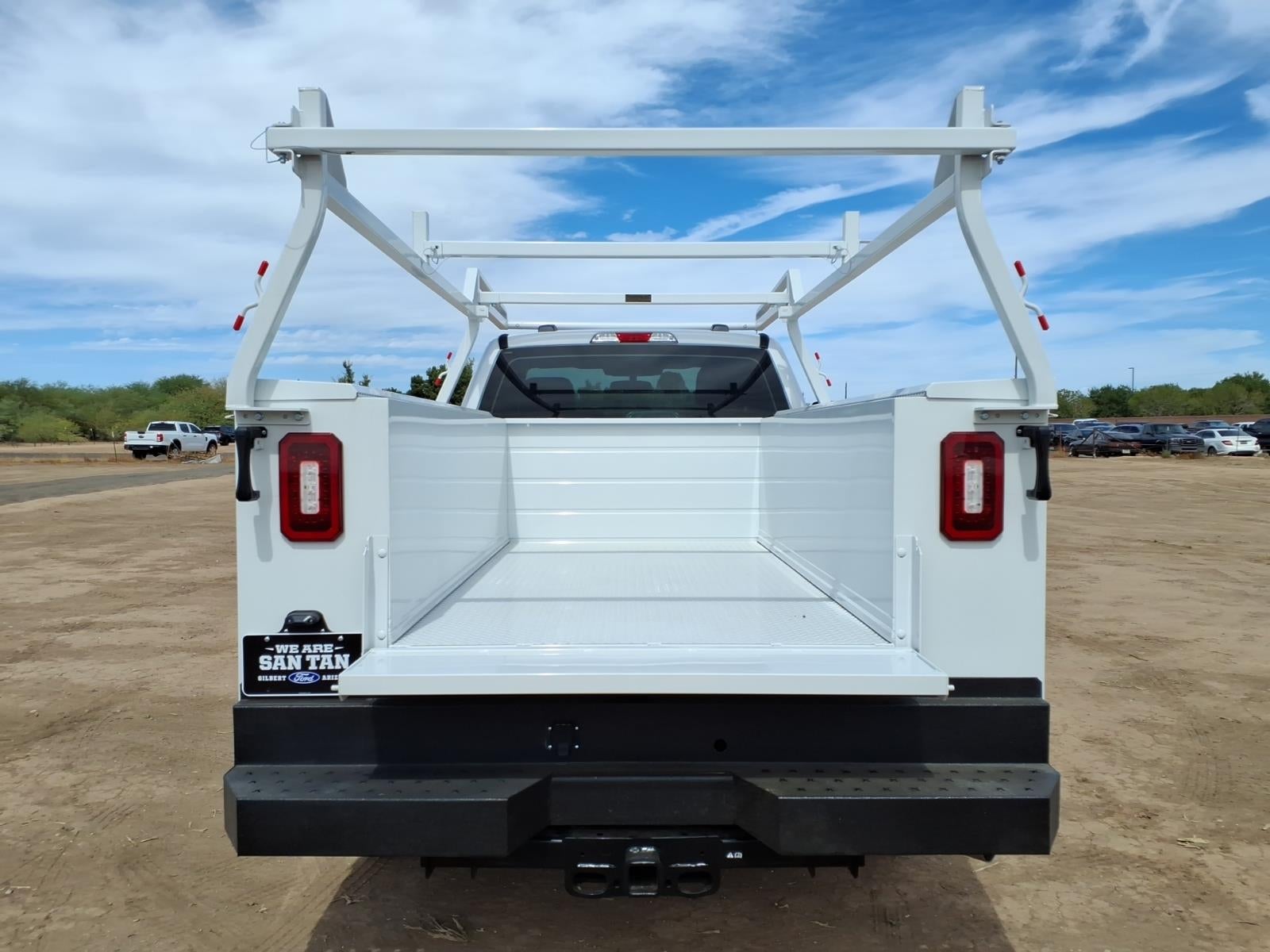 2027 Ford F-250 Super Duty XL 2WD REG CAB 8 BOX