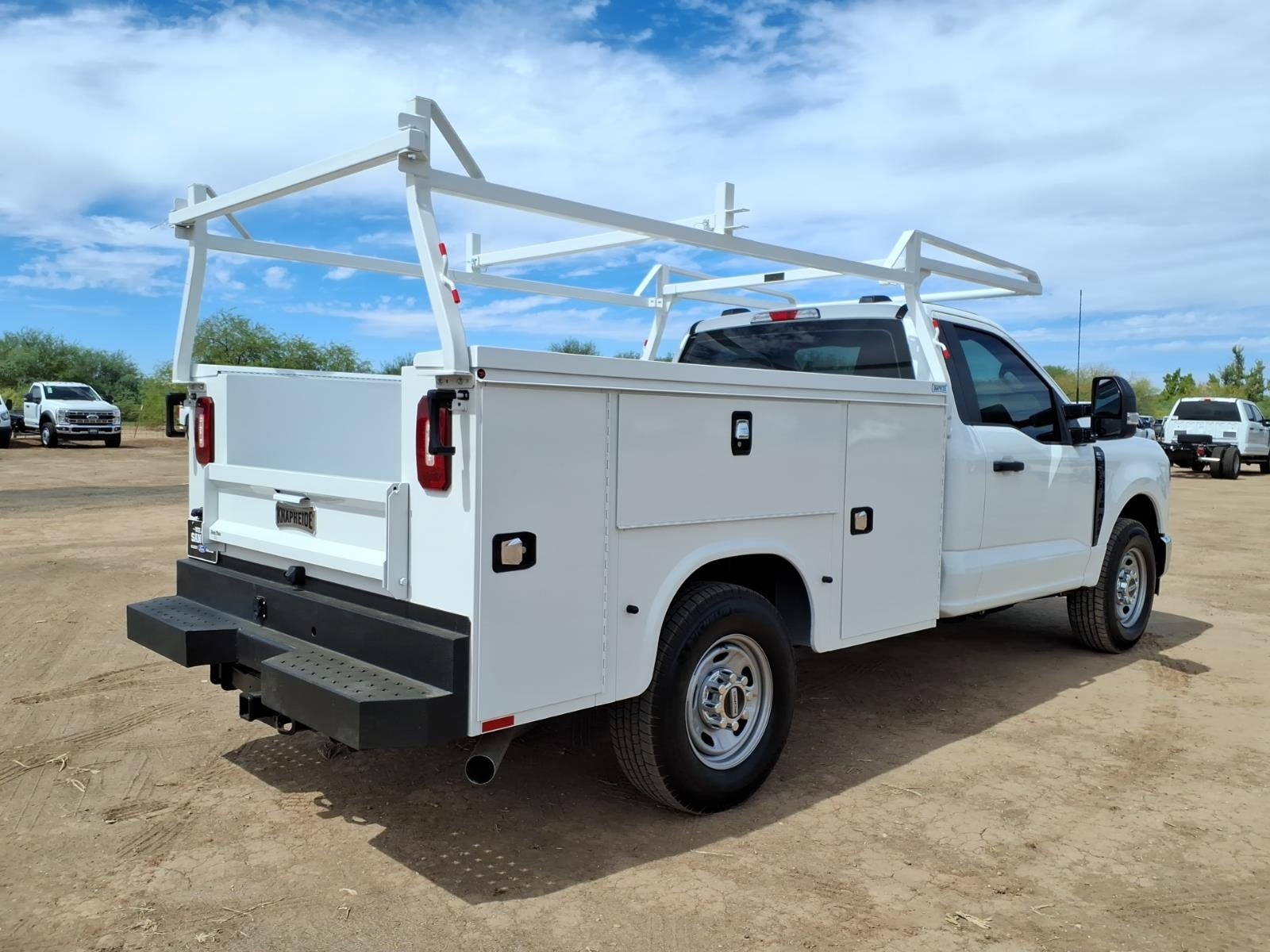 2027 Ford F-250 Super Duty XL 2WD REG CAB 8 BOX
