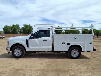 2027 Ford F-250 Super Duty XL 2WD REG CAB 8 BOX