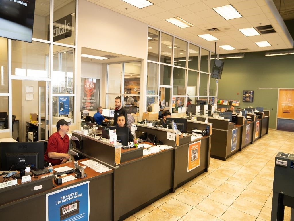 2025 Ford Transit T-350 RWD DRW 138 WB 995