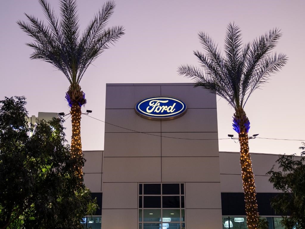 2025 Ford Transit T-350 RWD DRW 138 WB 995