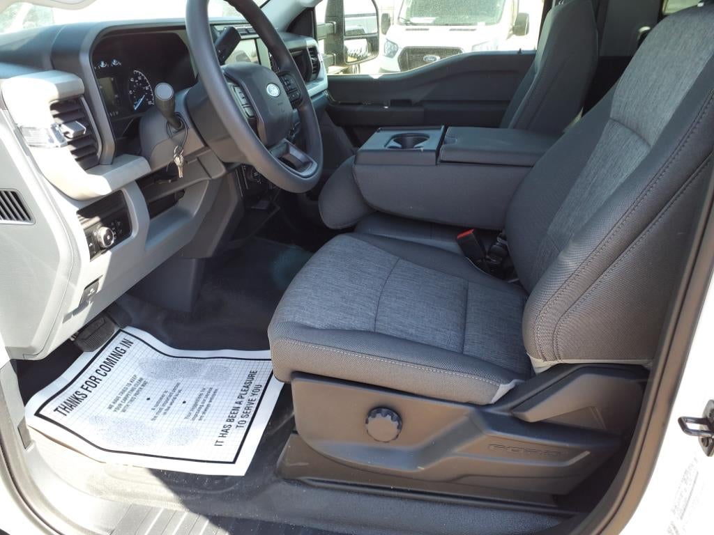 2024 Ford F-350 Super Duty XL 4WD REG CAB 169 WB 84