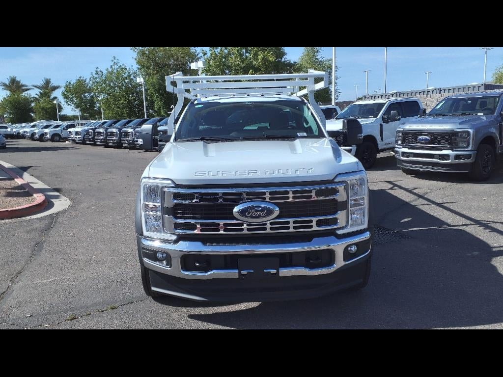 2024 Ford SUPER DUTY F-550 DRW XL 2WD REG CAB 169 WB 84