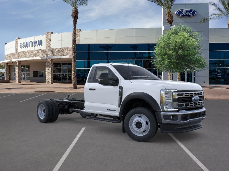 2025 Ford SUPER DUTY F-550 DRW XL 4WD REG CAB 169 WB 84