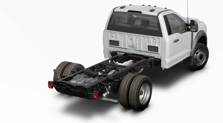 2025 Ford SUPER DUTY F-550 DRW XL 4WD REG CAB 169 WB 84