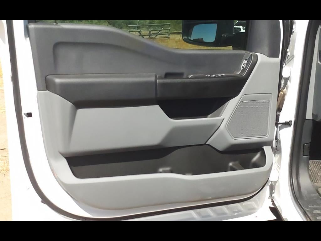 2024 Ford SUPER DUTY F-550 DRW XL 4WD REG CAB 169 WB 84