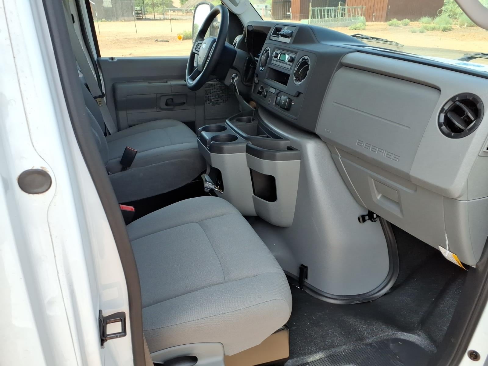 2027 Ford E-Series E-350 SRW 138 WB