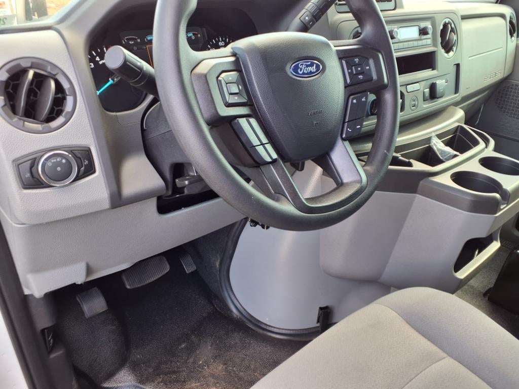 2026 Ford E-Series E-350 DRW 138 WB