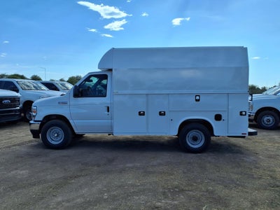 2026 Ford E-Series E-350 DRW 138 WB