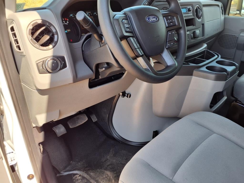 2026 Ford E-Series E-350 SRW 138 WB