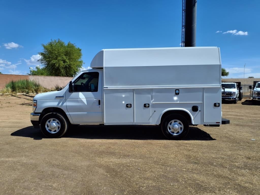 2026 Ford E-Series E-350 SRW 138 WB