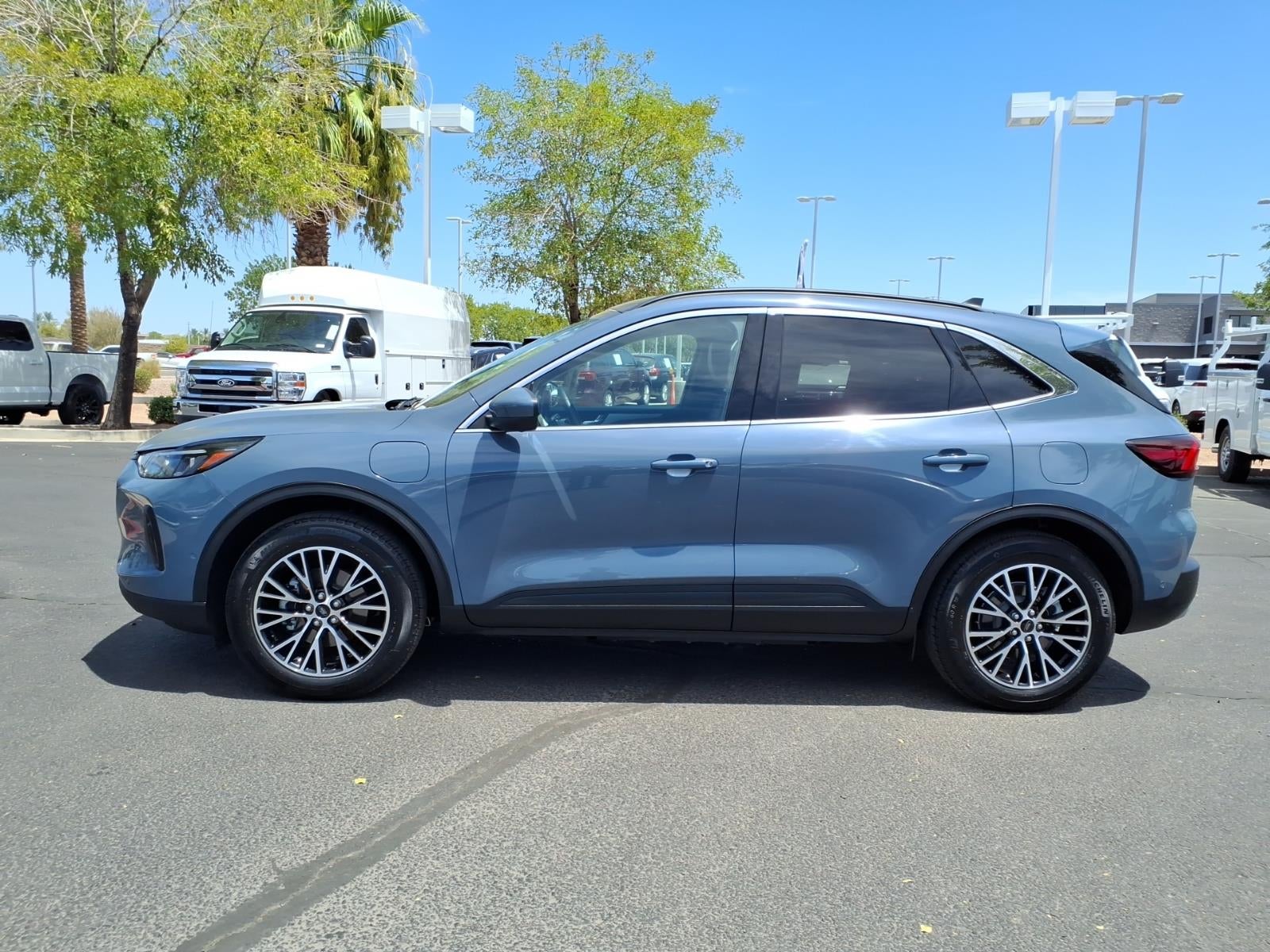 2024 Ford Escape Plug-In Hybrid Base
