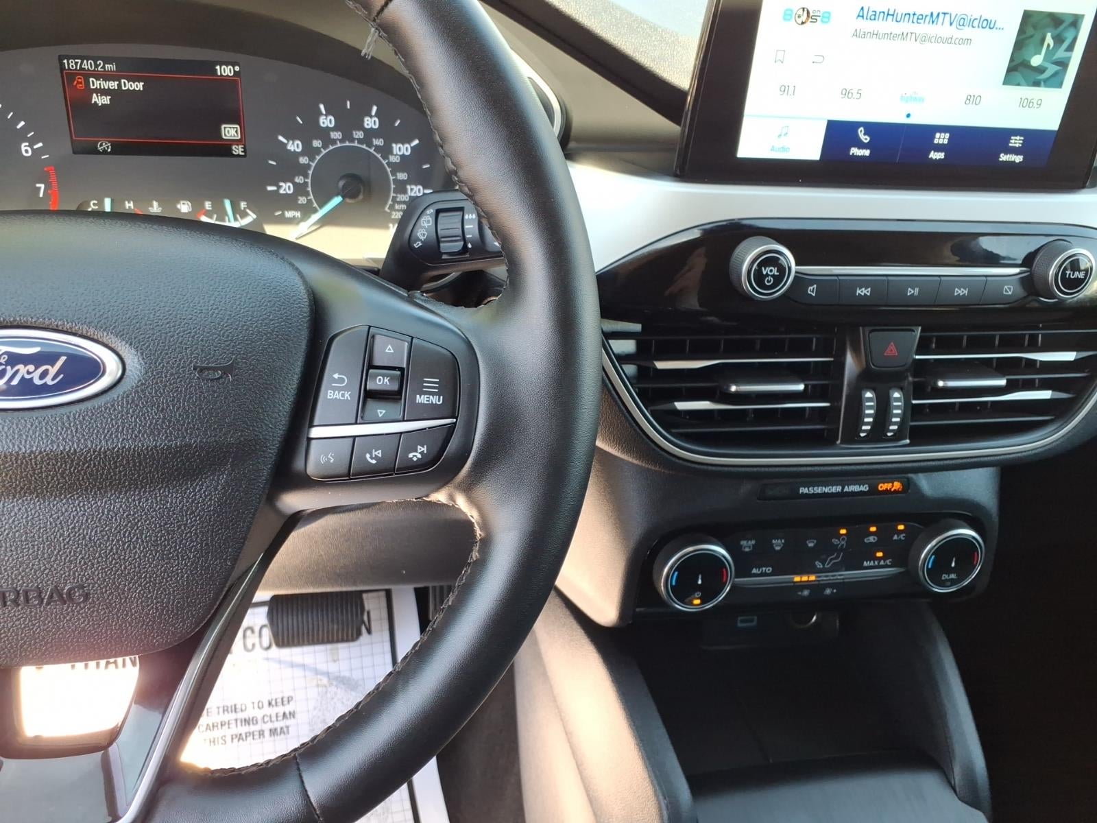 2022 Ford Escape SE