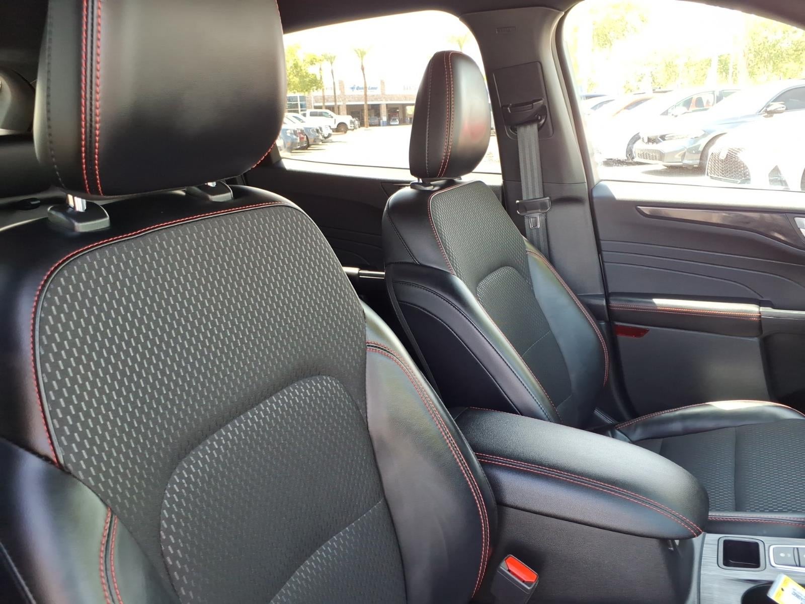 2025 Ford Escape Hybrid ST-Line Select