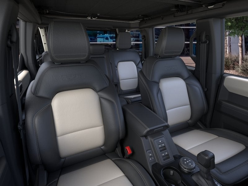 2026 Ford Bronco OUTER BANKS 4 DOOR 4X4
