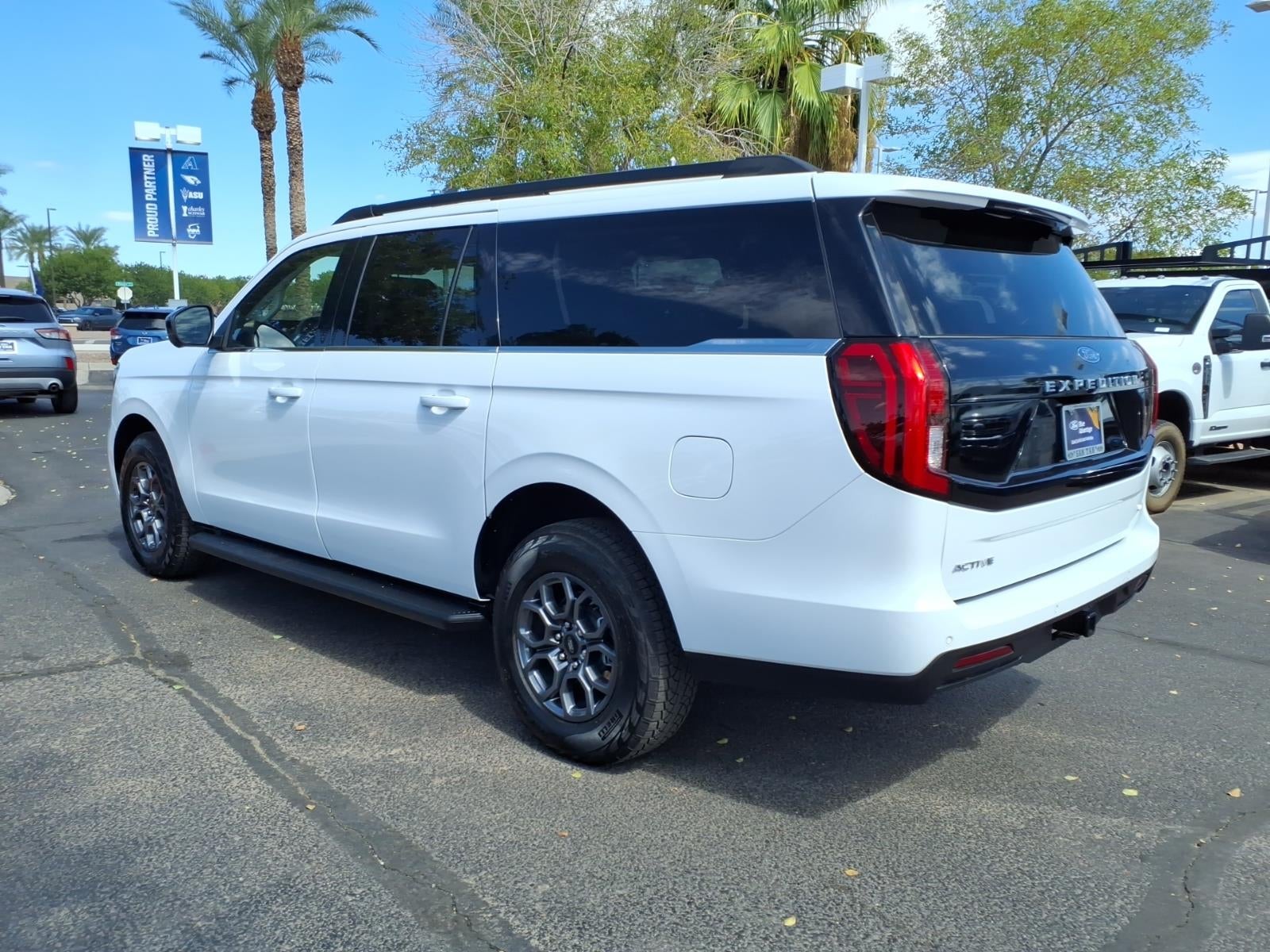 2025 Ford Expedition MAX Active