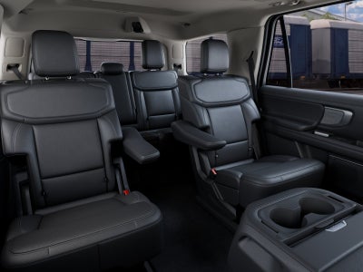 2027 Ford Expedition PLATINUM 4X2
