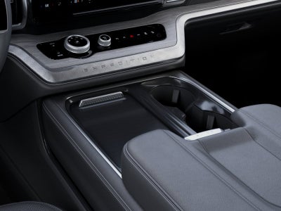 2027 Ford Expedition PLATINUM 4X2