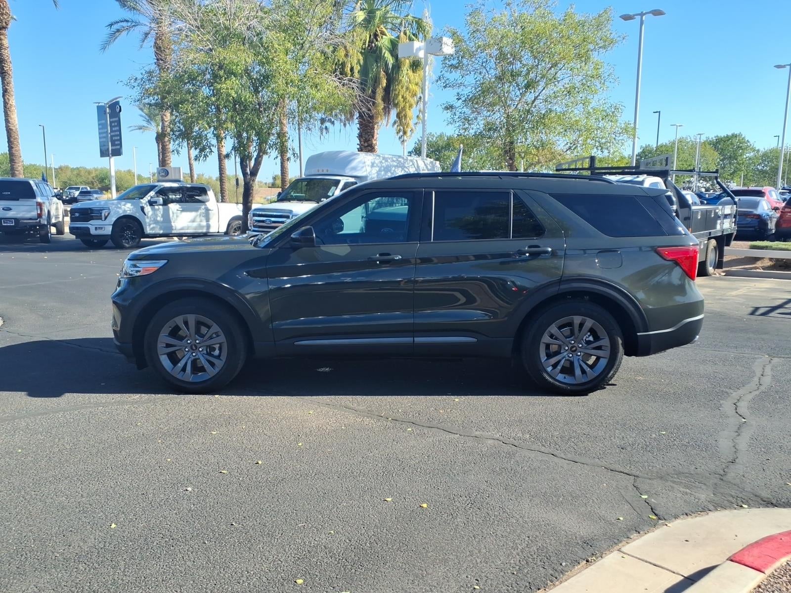 2024 Ford Explorer XLT