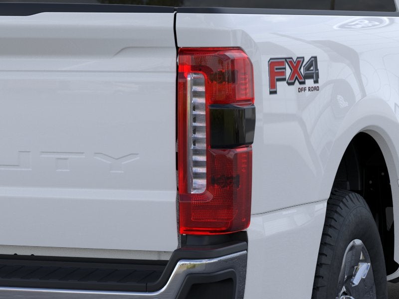 2026 Ford F-350 Super Duty LARIAT 4WD CREW CAB 6.75