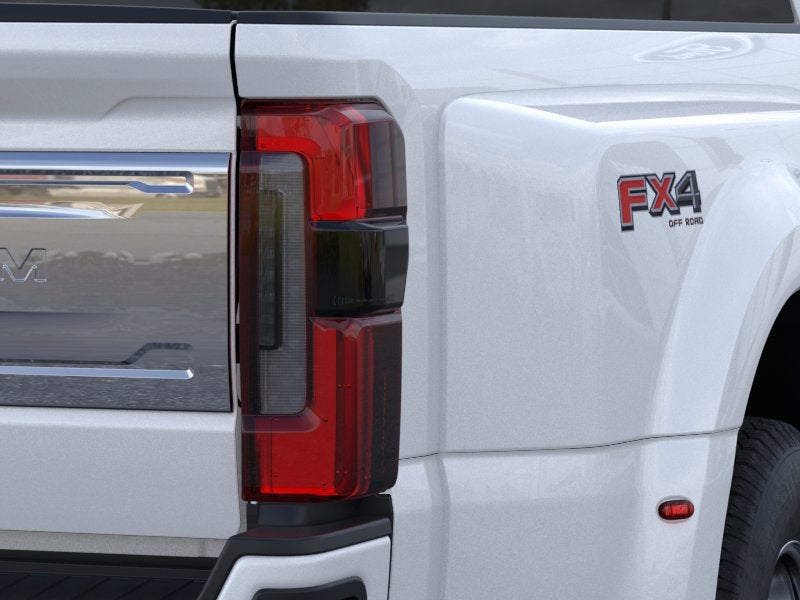 2026 Ford F-350 Super Duty KING RANCH 4WD CREW CAB 8