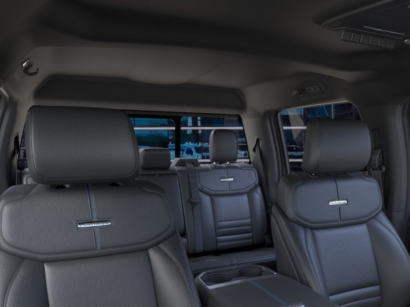 2026 Ford F-450 Super Duty PLATINUM 4WD CREW CAB 8