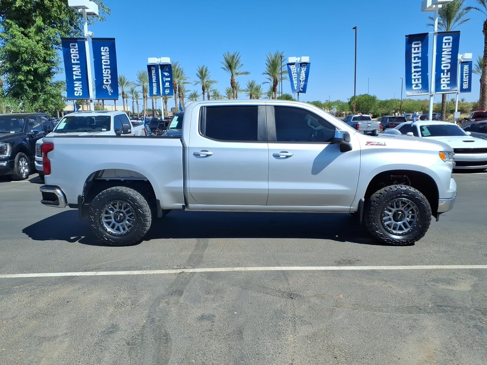 2022 Chevrolet Silverado 1500 LT LT1