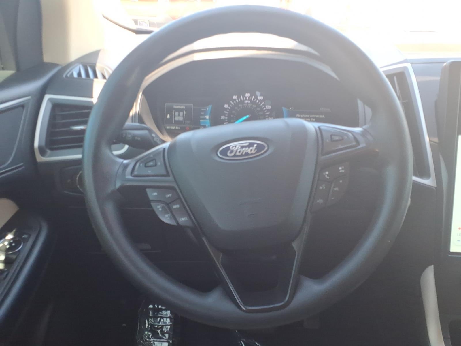 2023 Ford Edge SE