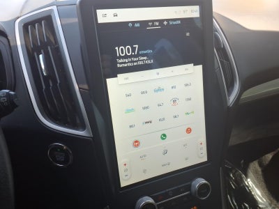 2023 Ford Edge SE