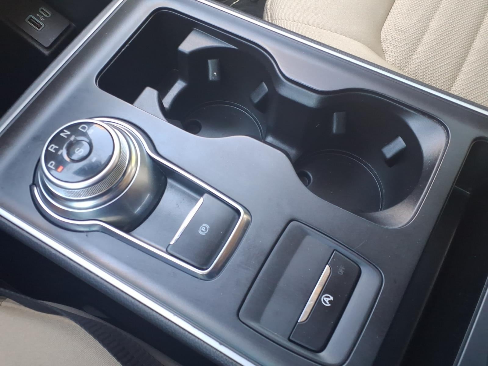 2023 Ford Edge SE