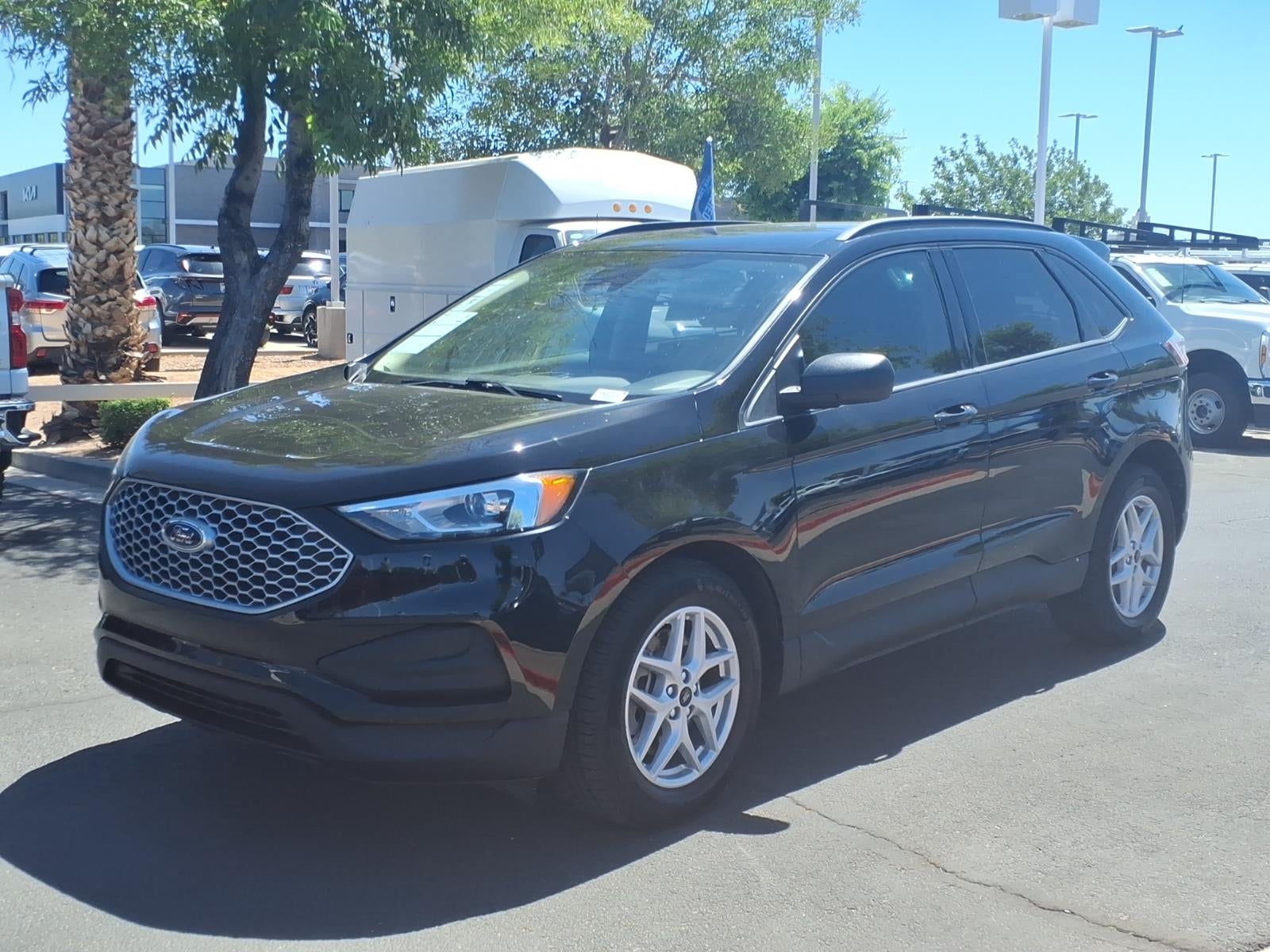 2023 Ford Edge SE