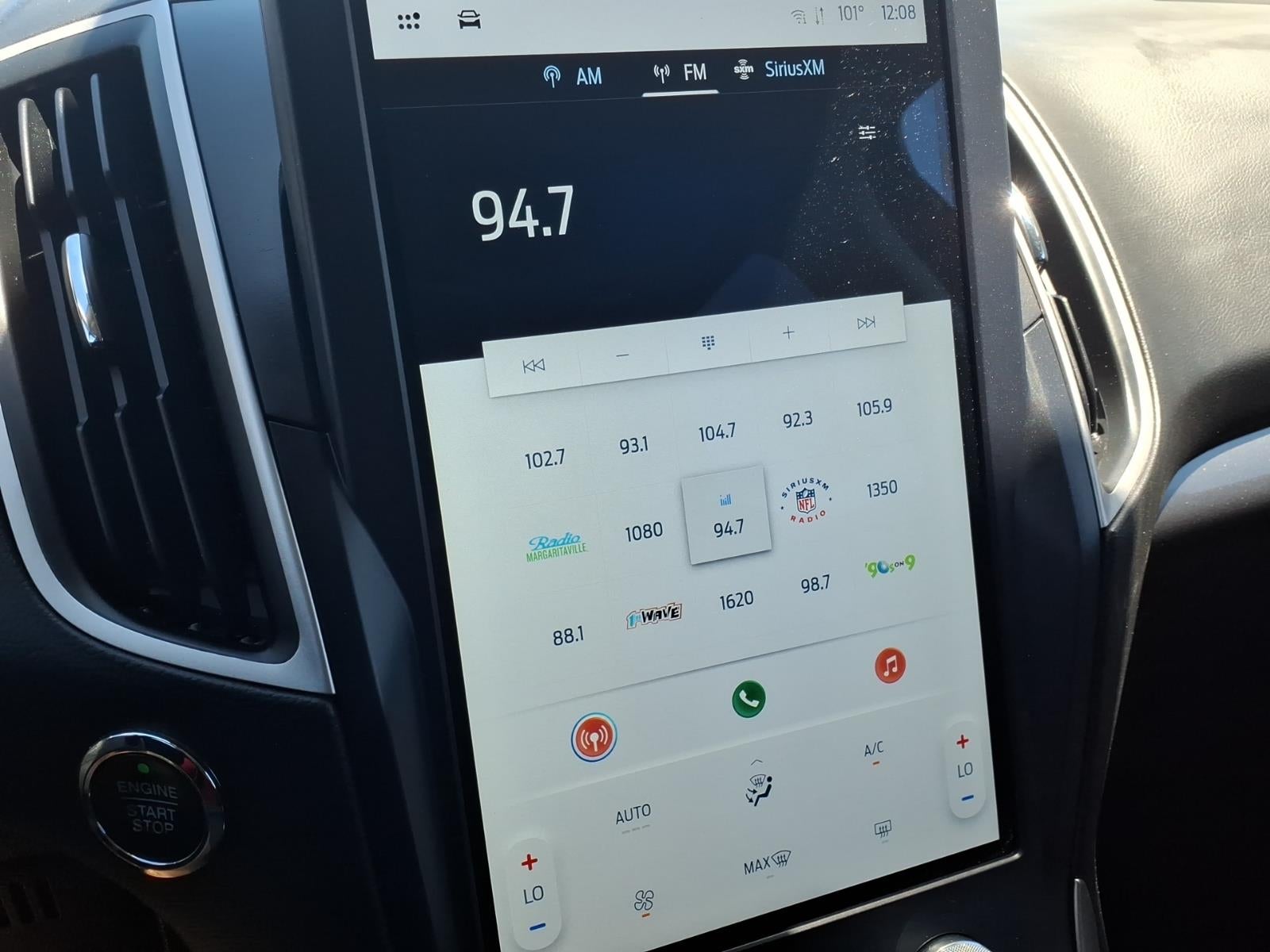 2022 Ford Edge SE