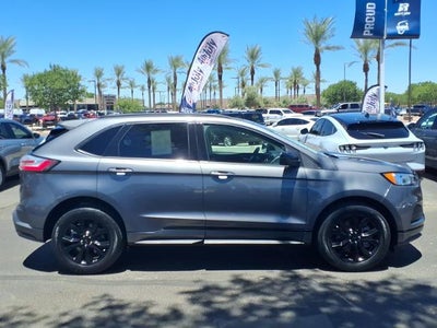 2022 Ford Edge SE