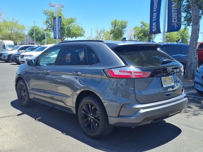 2022 Ford Edge SE