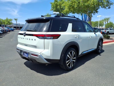 2024 Nissan Pathfinder Platinum