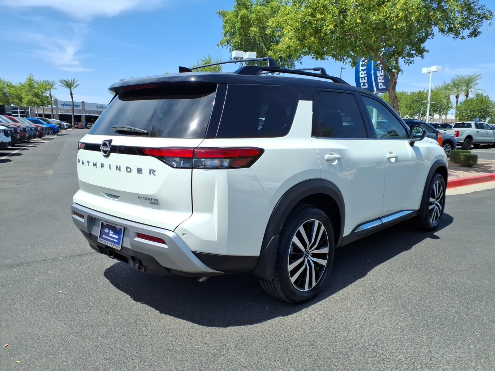 2024 Nissan Pathfinder Platinum