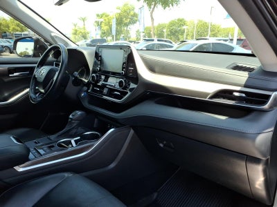 2022 Toyota Highlander Hybrid Limited