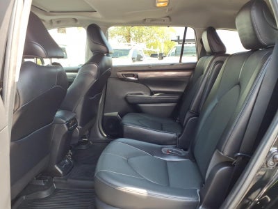 2022 Toyota Highlander Hybrid Limited