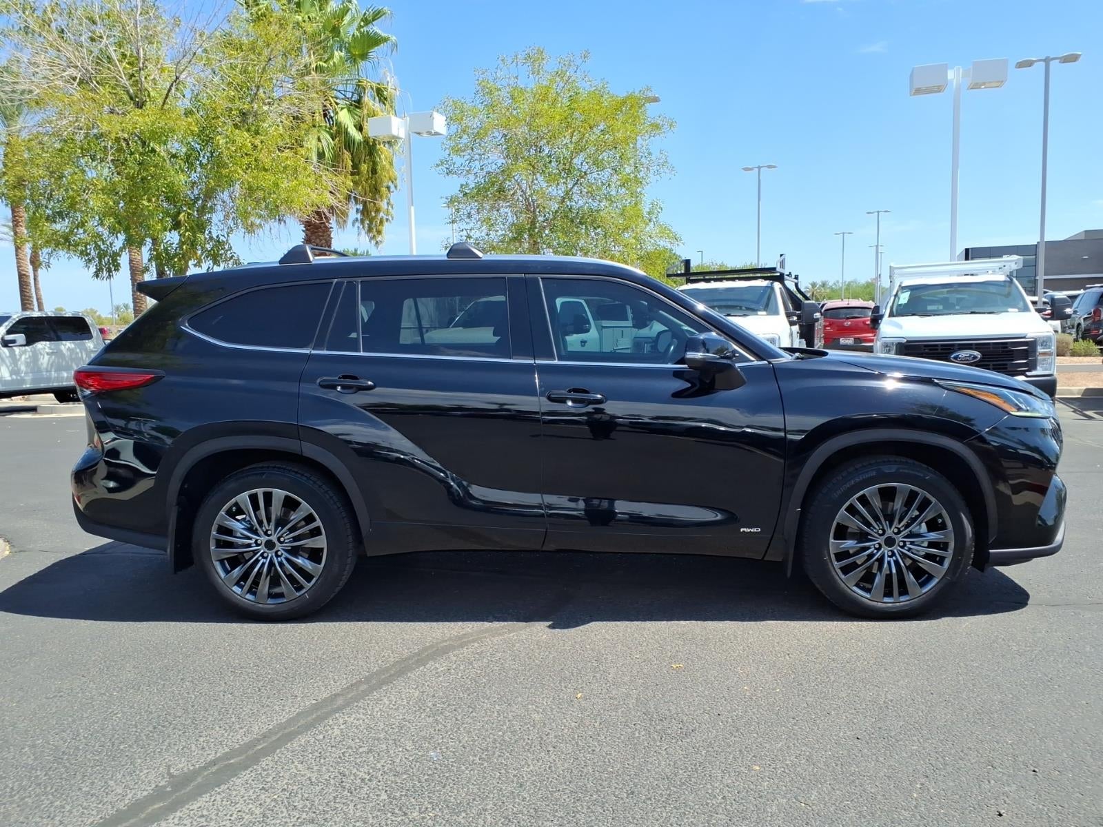 2022 Toyota Highlander Hybrid Limited