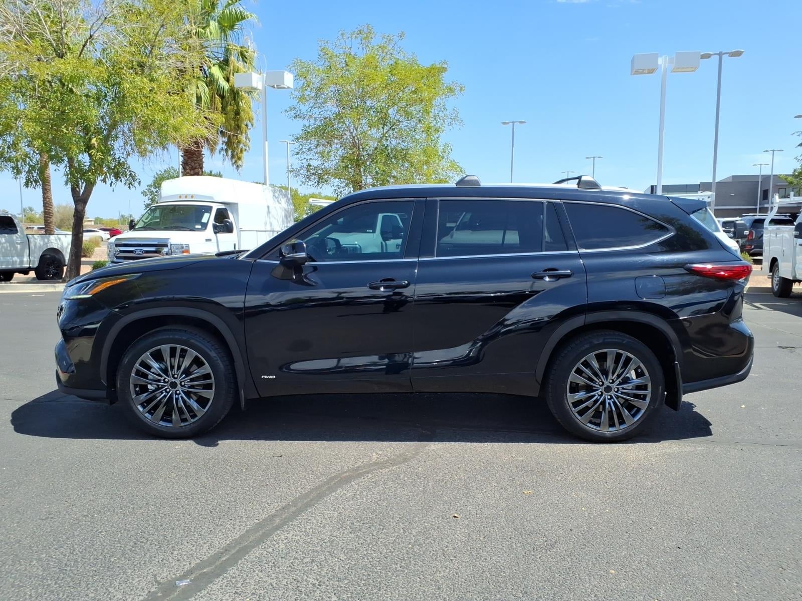 2022 Toyota Highlander Hybrid Limited