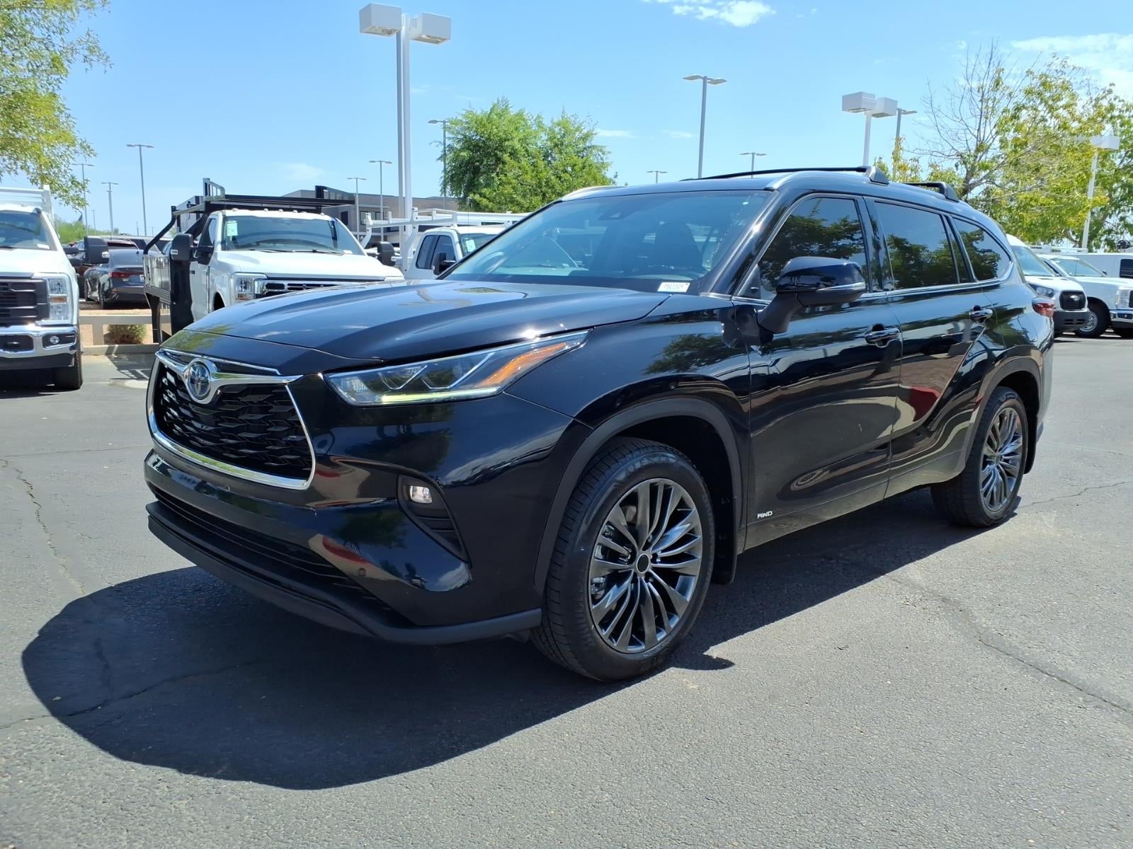 2022 Toyota Highlander Hybrid Limited